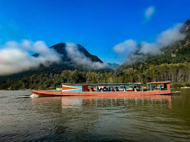 Nong Kiaw Tekking Tours and Local Guided Tours